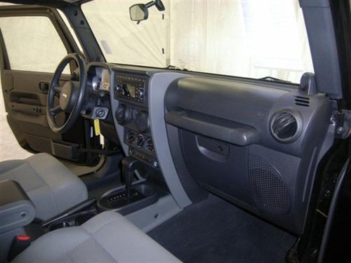 Jeep Wrangler 2008 photo 2