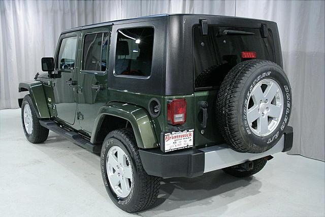 Jeep Wrangler 3500 Dually 12 BOX Truck Sport Utility