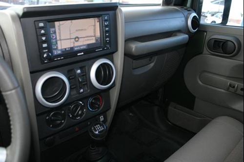 Jeep Wrangler 2008 photo 2