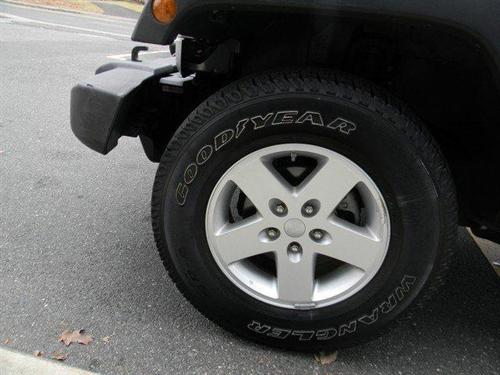 Jeep Wrangler 2008 photo 2