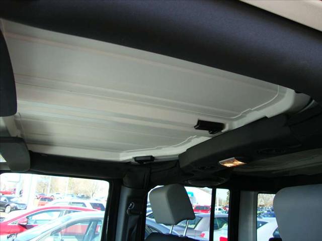 Jeep Wrangler 2010 photo 4