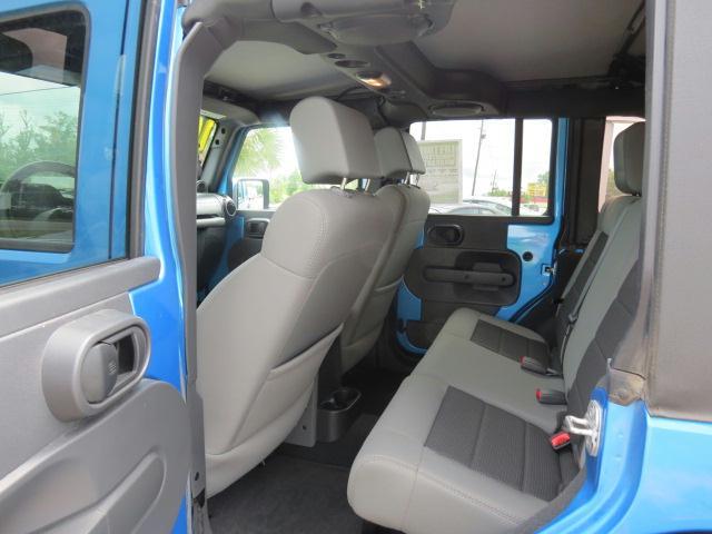 Jeep Wrangler 2010 photo 5