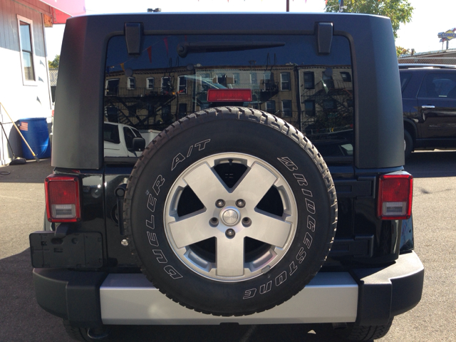 Jeep Wrangler 1500 Extended Cargo Clean SUV