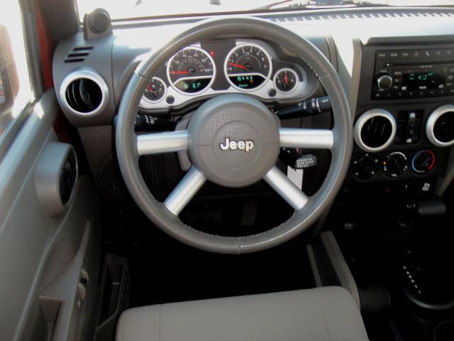 Jeep Wrangler 2010 photo 5