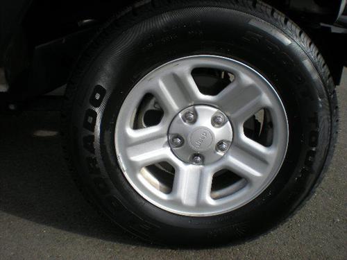 Jeep Wrangler 2010 photo 2