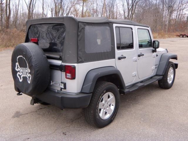 Jeep Wrangler 2010 photo 5