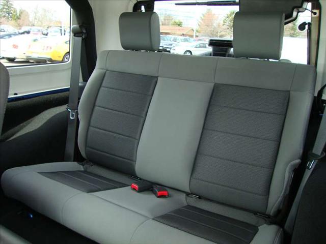 Jeep Wrangler 2010 photo 2