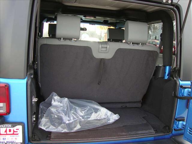 Jeep Wrangler 2010 photo 3