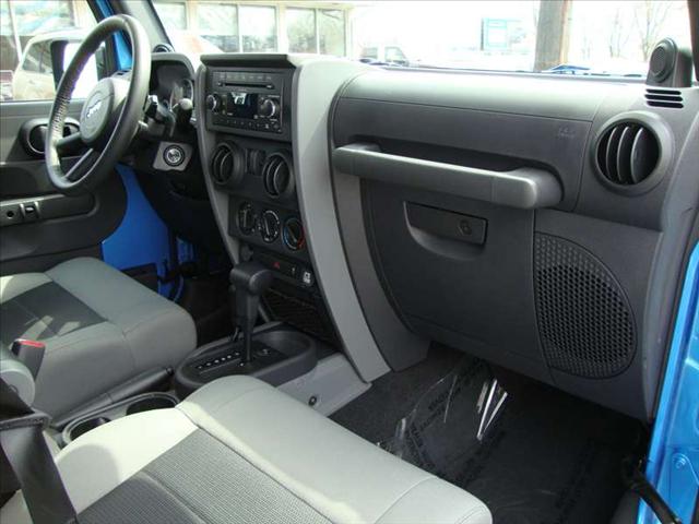Jeep Wrangler 2010 photo 4