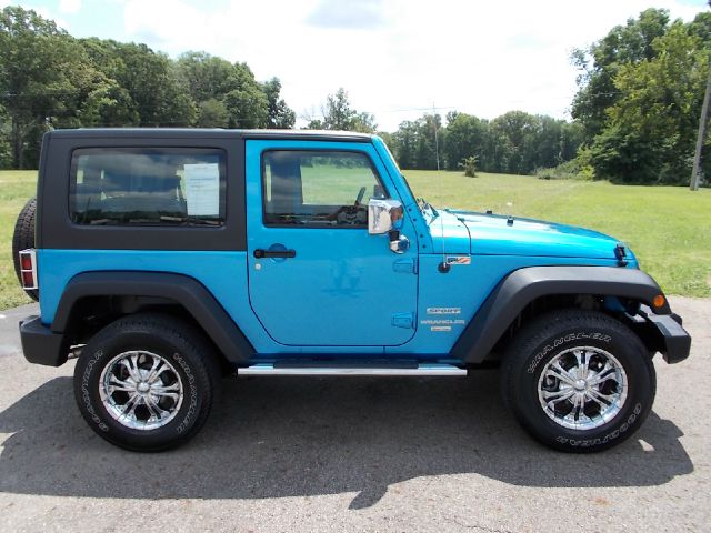 Jeep Wrangler 2010 photo 2