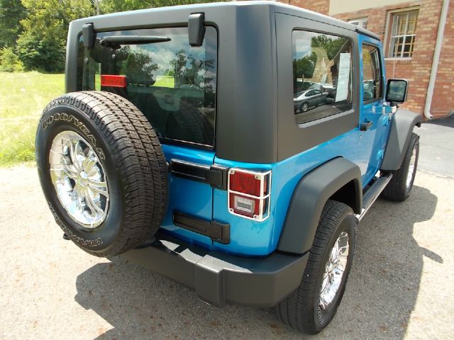 Jeep Wrangler 2010 photo 3