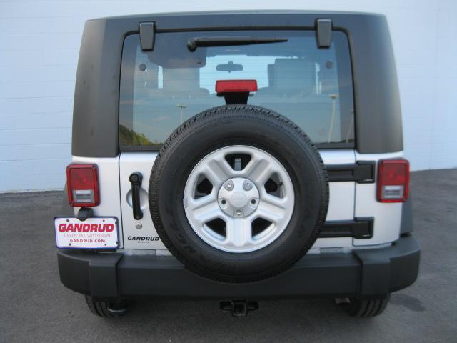 Jeep Wrangler 2010 photo 4