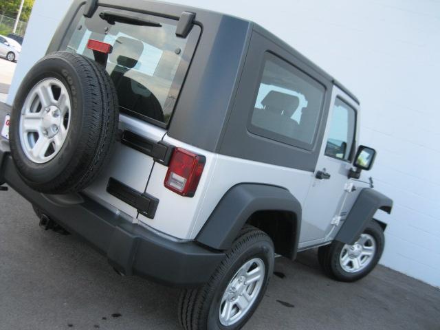 Jeep Wrangler 2010 photo 5