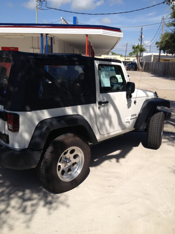 Jeep Wrangler 2010 photo 1