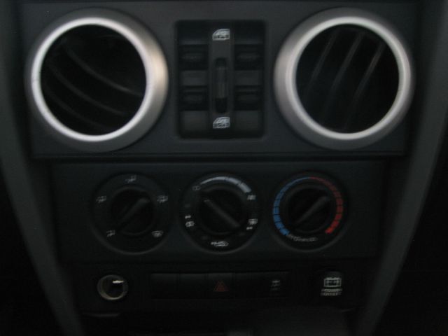 Jeep Wrangler 2010 photo 16
