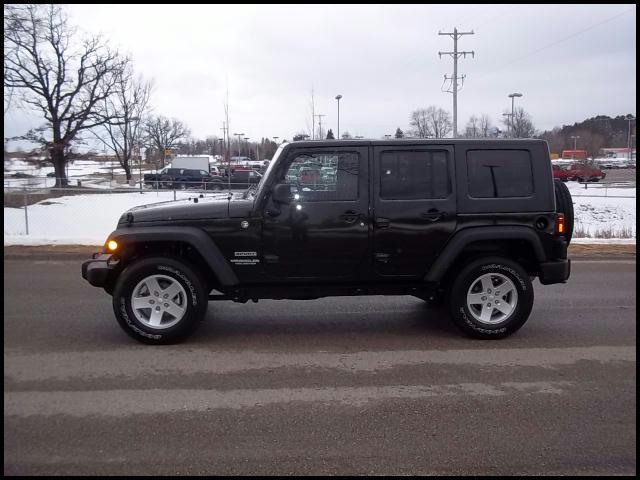 Jeep Wrangler 2010 photo 3