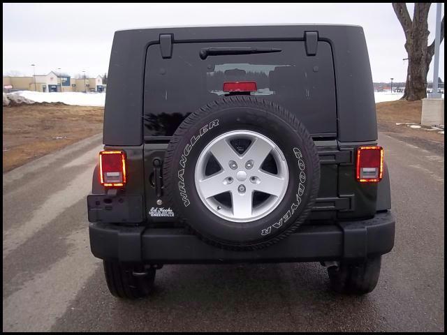 Jeep Wrangler 2010 photo 1
