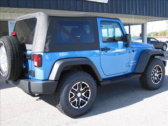 Jeep Wrangler 2010 photo 1