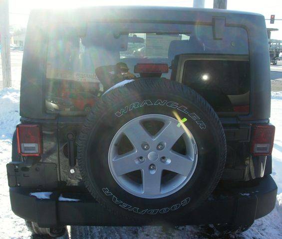Jeep Wrangler 2011 photo 4