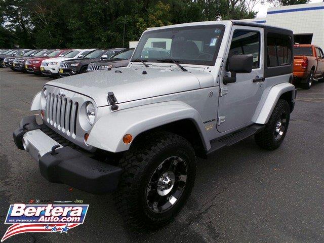 Jeep Wrangler 2011 photo 2