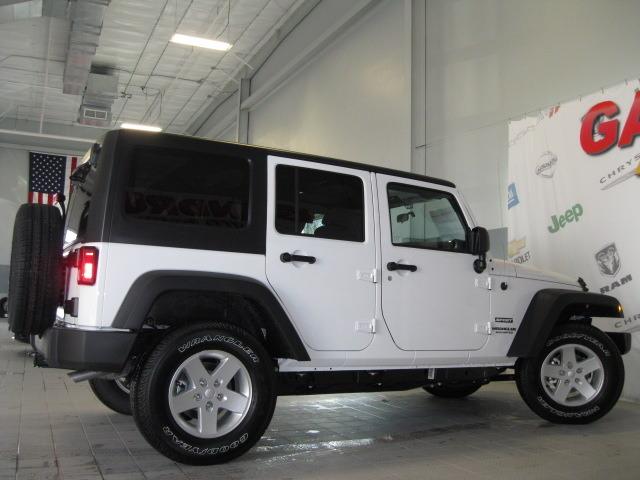 Jeep Wrangler 2011 photo 5