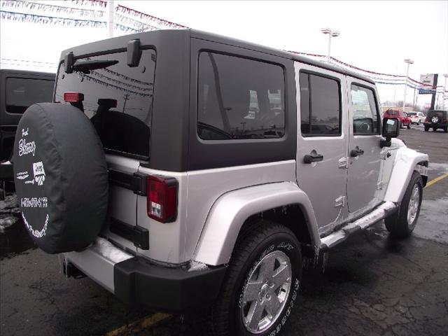 Jeep Wrangler 2011 photo 2
