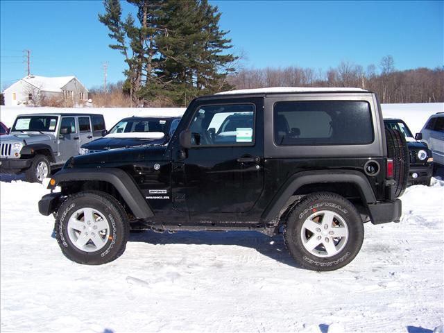 Jeep Wrangler 2011 photo 1