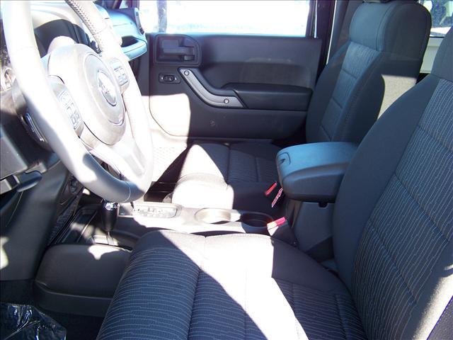 Jeep Wrangler 2011 photo 5