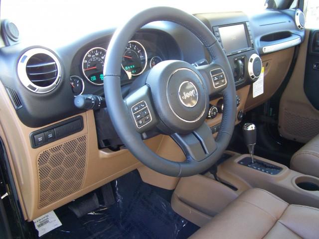 Jeep Wrangler 2011 photo 3