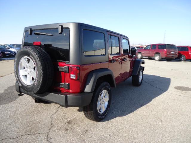 Jeep Wrangler 2011 photo 1