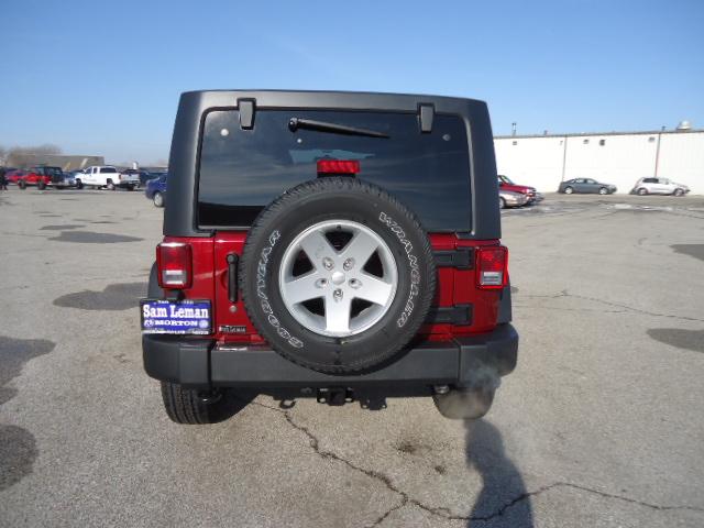 Jeep Wrangler 2011 photo 5