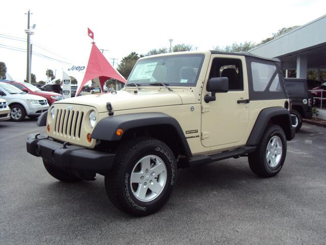 Jeep Wrangler 2011 photo 1