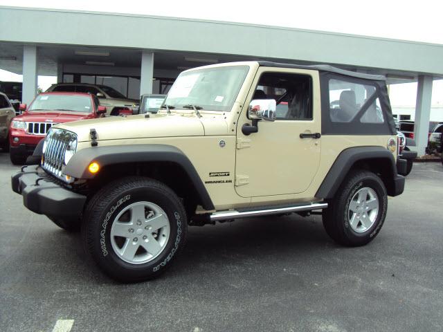 Jeep Wrangler 2011 photo 1