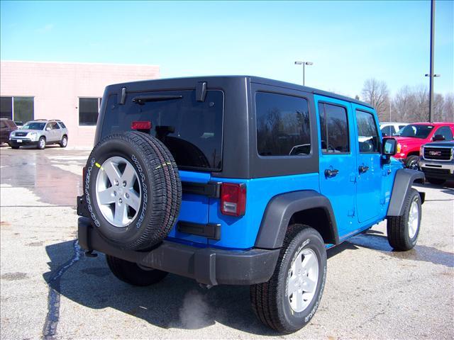 Jeep Wrangler 2011 photo 2