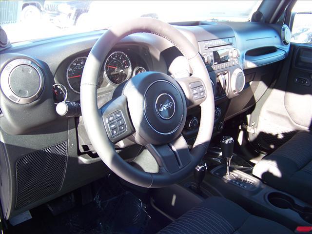Jeep Wrangler 2011 photo 3
