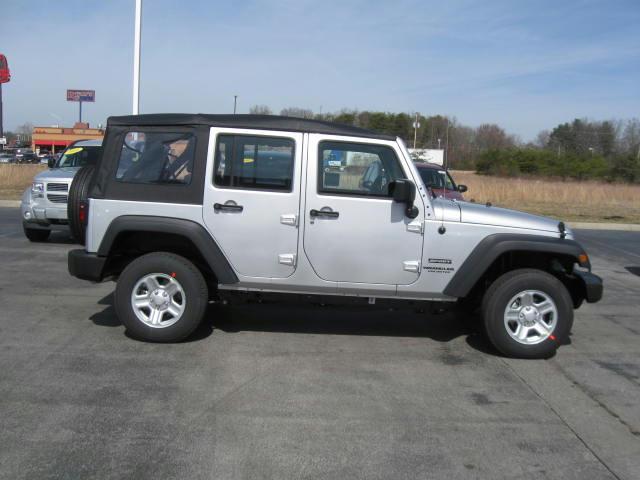 Jeep Wrangler 2011 photo 1