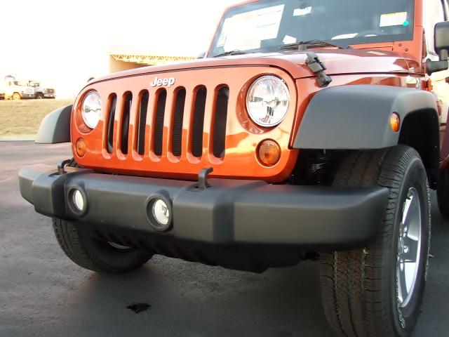 Jeep Wrangler 2011 photo 3