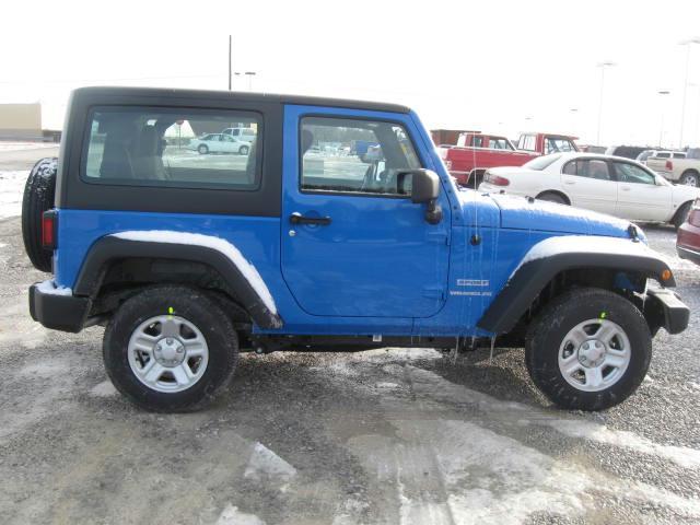 Jeep Wrangler 2011 photo 2