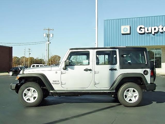 Jeep Wrangler 2011 photo 1