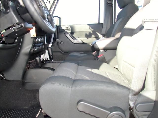 Jeep Wrangler 2011 photo 5