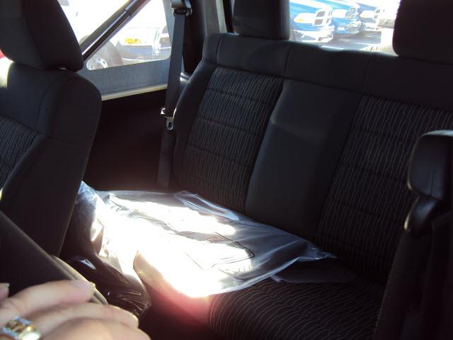 Jeep Wrangler 2011 photo 4