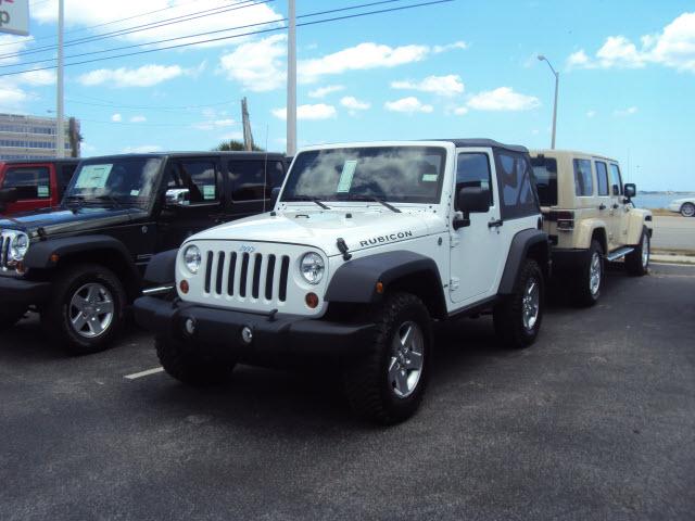 Jeep Wrangler 2011 photo 1