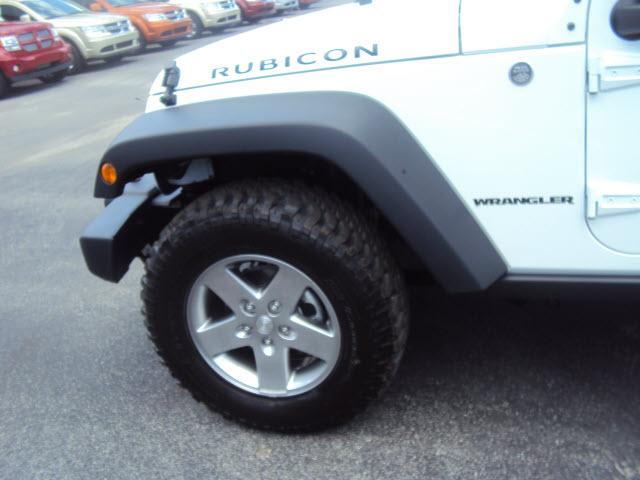 Jeep Wrangler 2011 photo 3