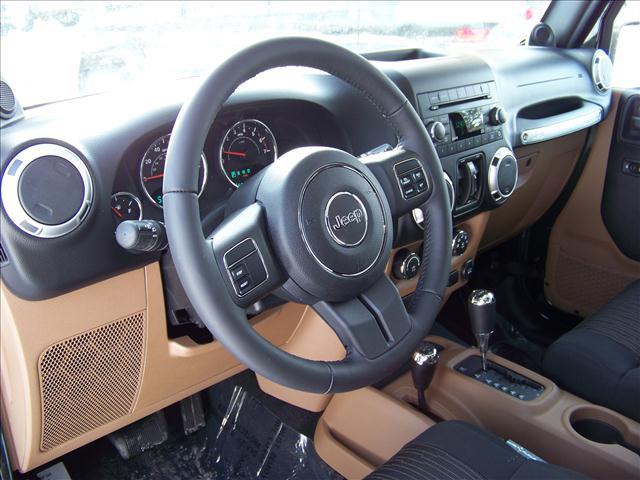 Jeep Wrangler 2011 photo 3