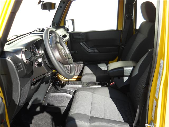 Jeep Wrangler 2011 photo 1