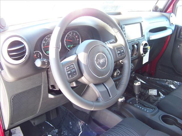 Jeep Wrangler 2011 photo 3