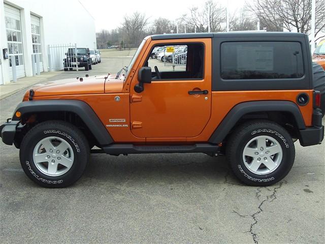 Jeep Wrangler 2011 photo 1