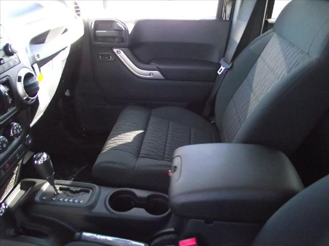 Jeep Wrangler 2011 photo 5