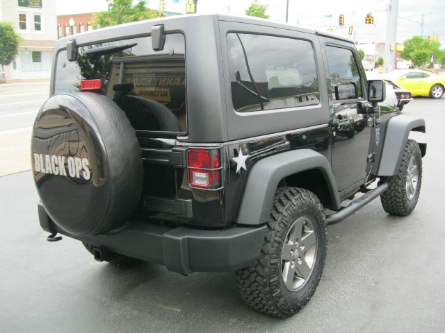 Jeep Wrangler 2011 photo 26