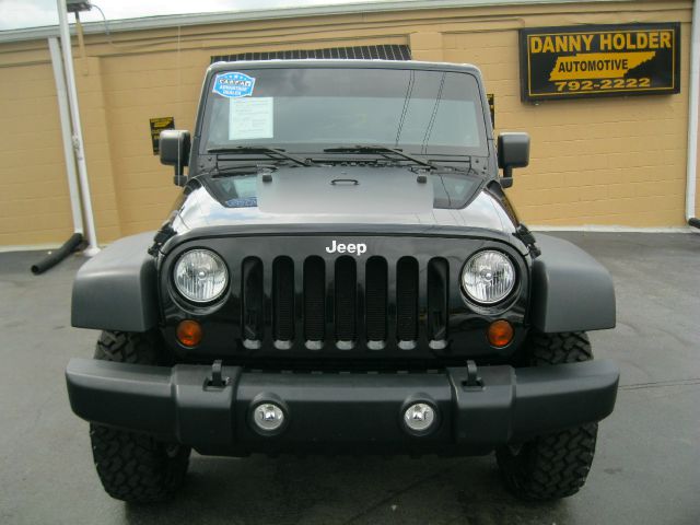 Jeep Wrangler 2011 photo 28